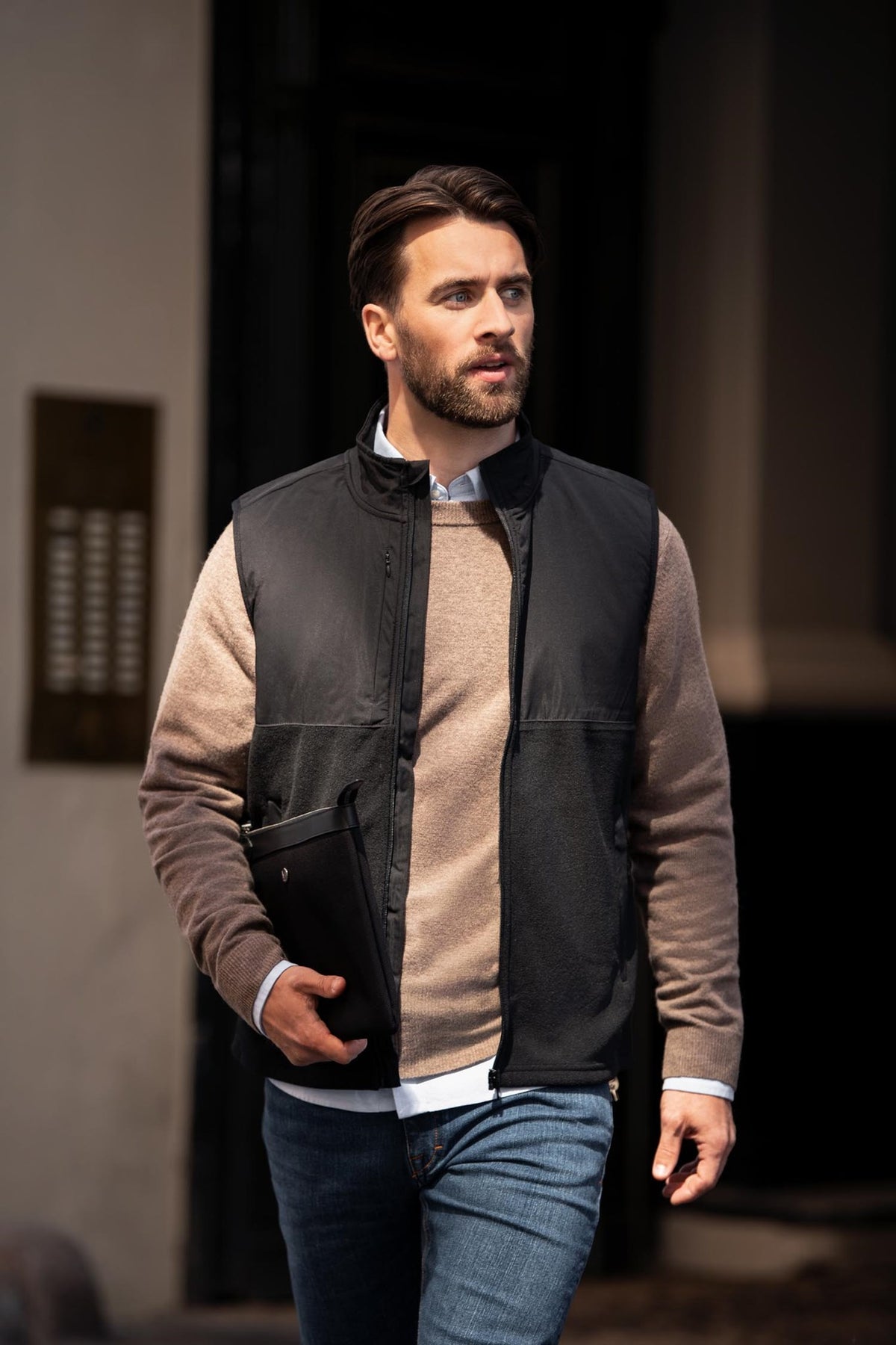 Highland Men Black AW25 Modelimage