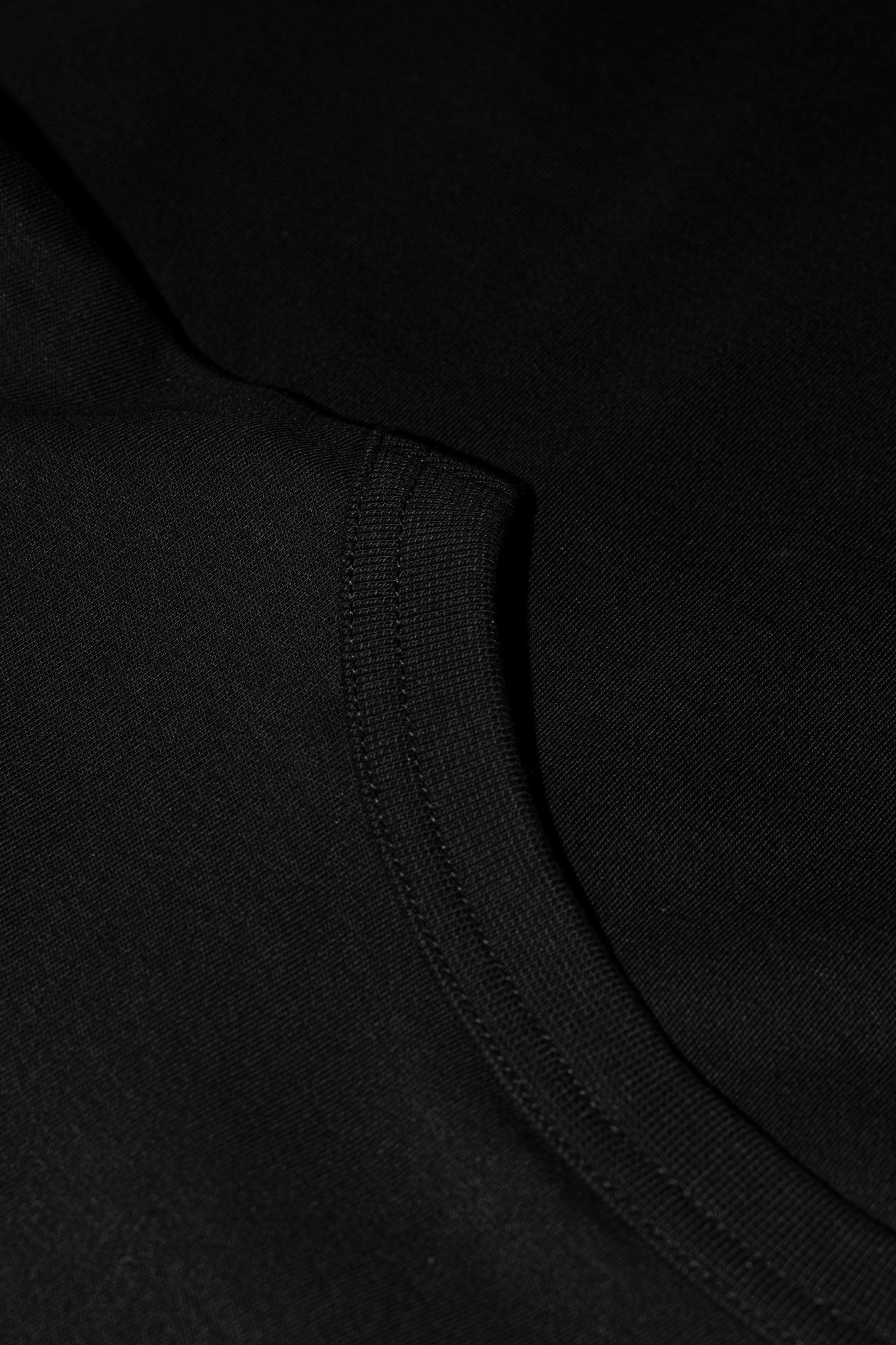 Santa Monica Men Women Black Closeup 5