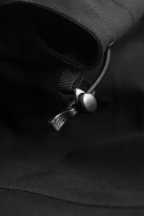 Yosemite Men Women Black Closeup 2